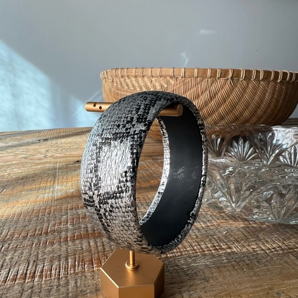 Faux Snakeskin Textured Statement Bangle | Metallic Silver & Black Wide Bracelet - Picture 2 of 2